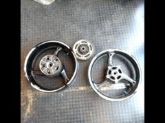 Genuine Suzuki front and rear wheel set
GSX1300R Hayabusa (GX72)