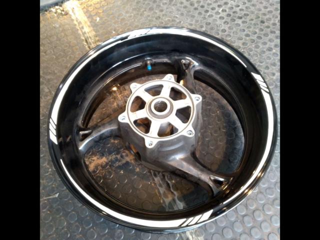 Genuine Suzuki front and rear wheel set
GSX1300R Hayabusa (GX72)