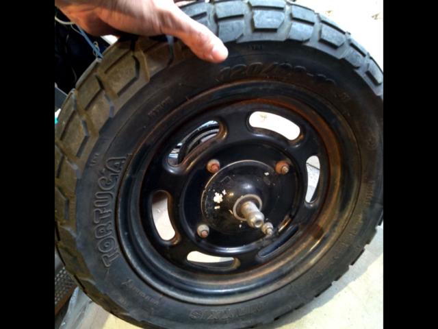 HONDA genuine
Front and rear wheel set for Ape 50