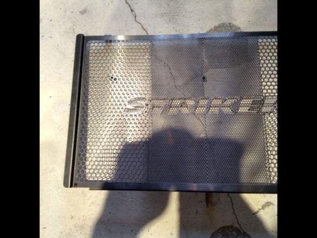 STRIKER
Radiator guard for Z900RS