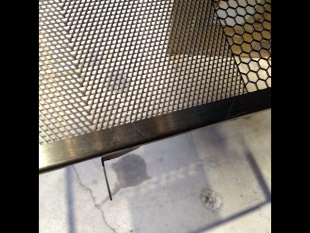 STRIKER
Radiator guard for Z900RS