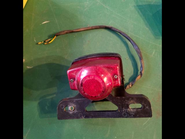 HONDA genuine
tail lamp
Use at Ape 50