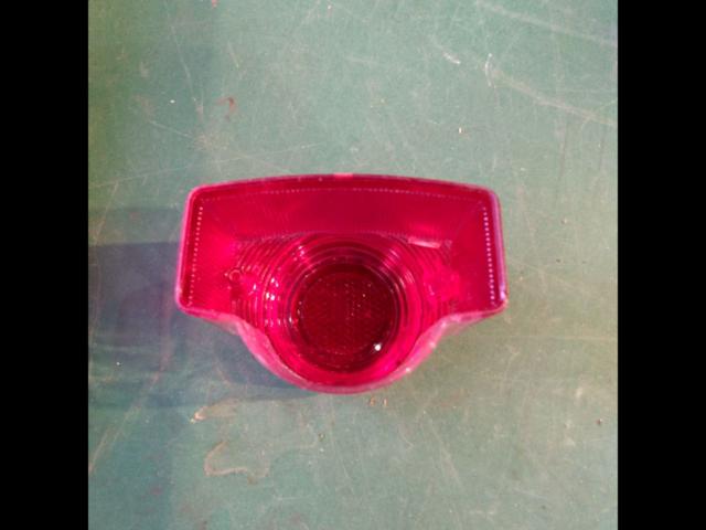 Unknown Manufacturer
Tail lights only, for Ape, etc.