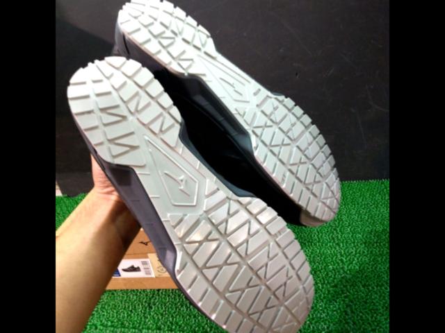 Mizuno
safety shoes 27cm