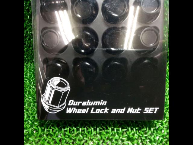 Kicks
LEGGDURA
RACING
A7075
Lock nut set
19 HEX
M12 × P1.25
Twenty