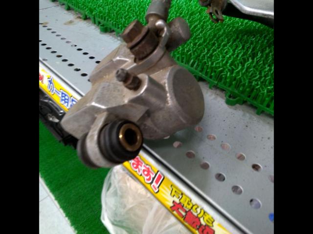 YAMAHA
Genuine rear brake caliper & master
TZR50R (4EU)