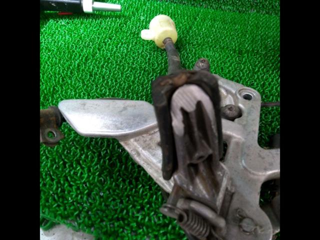 YAMAHA
Genuine rear brake caliper & master
TZR50R (4EU)