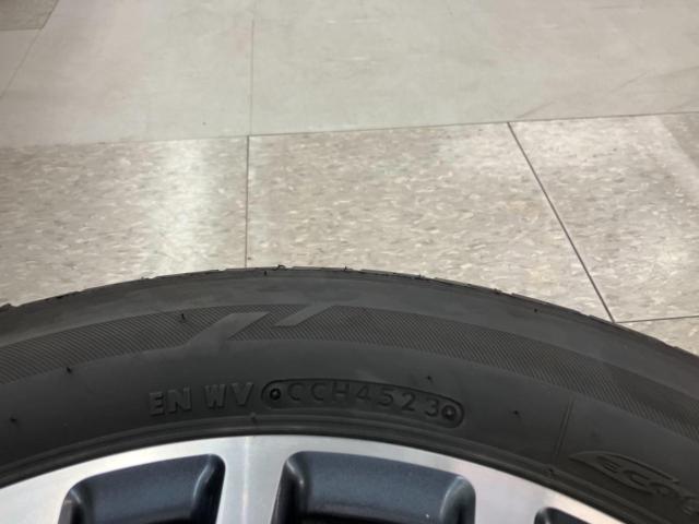 NISSAN genuine
C26 Serena
Highway Star original wheel
+
BRIDGESTONE
LUFT
RVⅡ