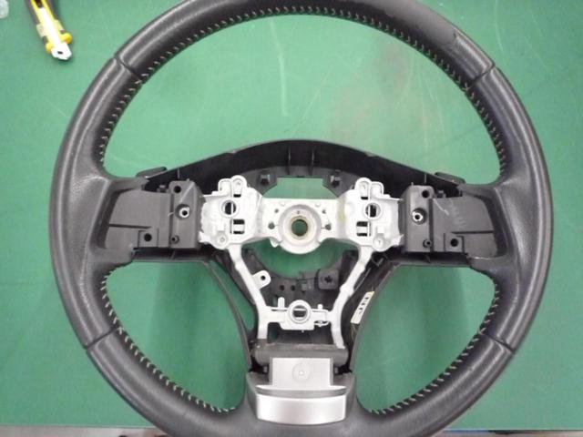 【スバル純正】GP7 インプレッサXV純正ステアリング