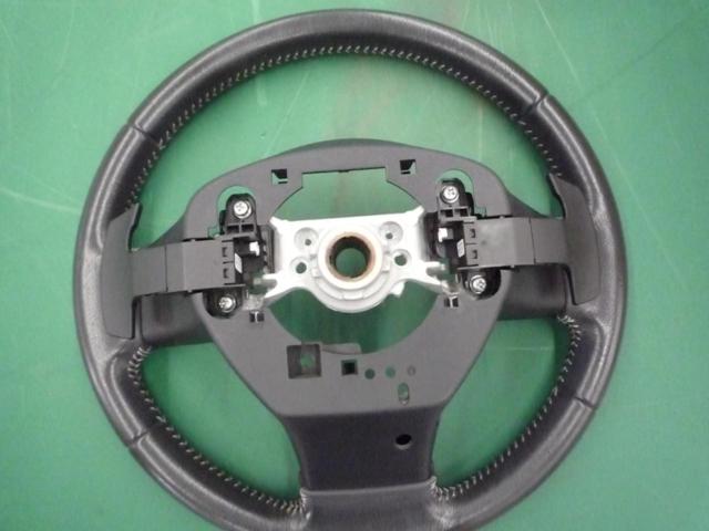 【スバル純正】GP7 インプレッサXV純正ステアリング