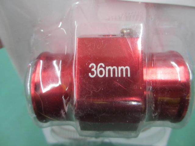 Unknown Manufacturer
Water temperature sensor joint