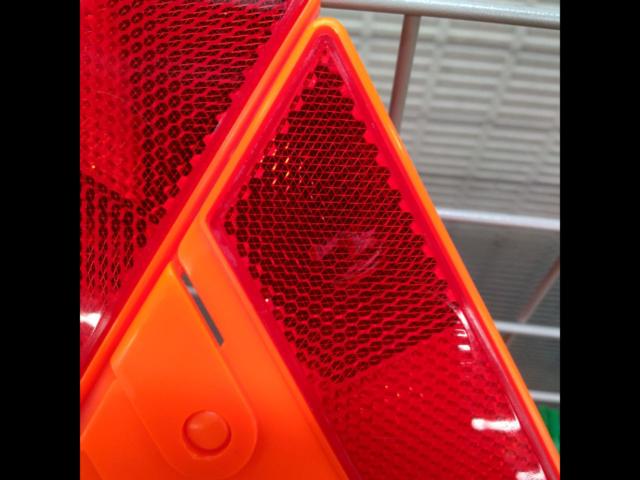 Bargain Triangle Warning Sign
6648
The reflective material on the main body has some scuffing.