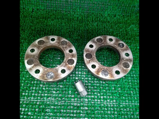 Wakeari
KICS
15mm wide tread spacer
M12XP1.25
114.3-5H
2 pieces set