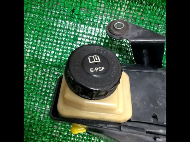 Wakeari
Genuine Nissan E52/Elgrand
Previous period
Genuine
Power steering pump