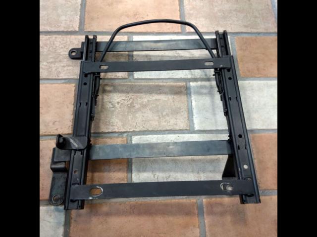 BRIDE
HA22S
Seat rail
[Suzuki
Alto/HA22S