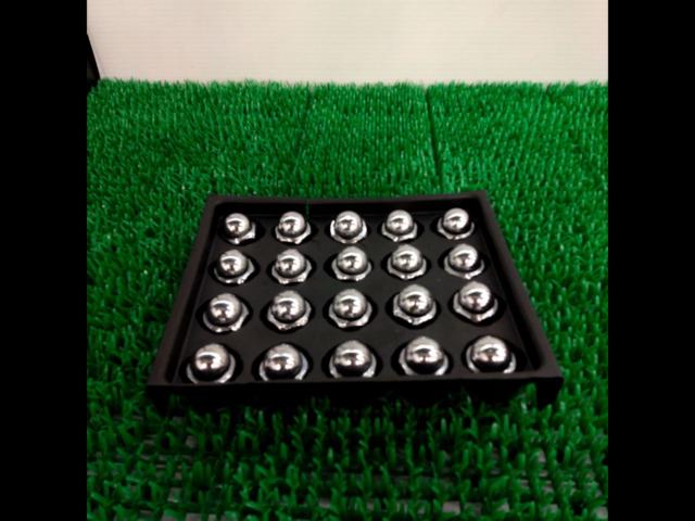 Wakeari
19HEX/M12xP1.25/20 pieces
Tapered seat nut
They're so cute, like bee larvae!