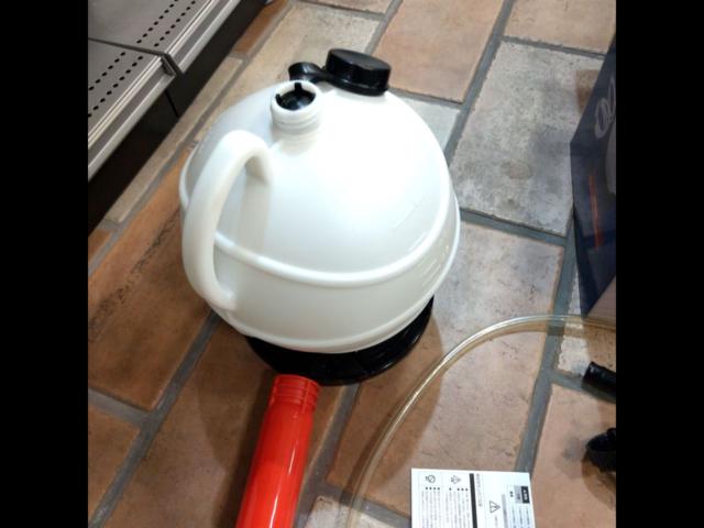 アストロプロダクツ 上ヌキ用 オイルエキストラクター 6L OE582