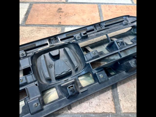 N-BOX (JF1/JF2)
Honda genuine
Front grille