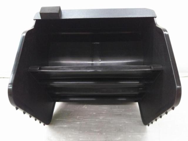 Unknown Manufacturer
Center console