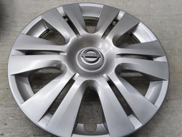Genuine Nissan wheel caps