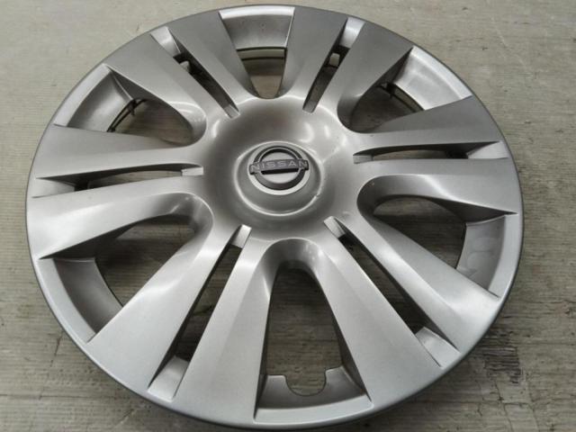 Genuine Nissan wheel caps