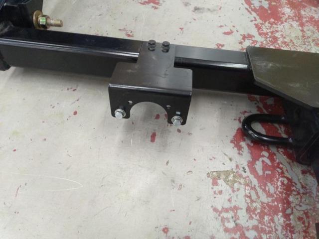 Global
Tight hitch member