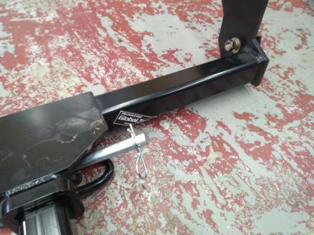 Global
Tight hitch member