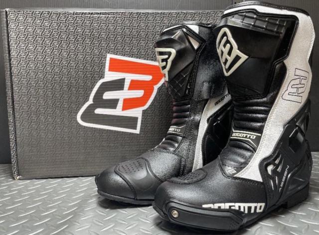 BOGOTTO ASSEN
Racing boots
Size: 41 (25.5cm)