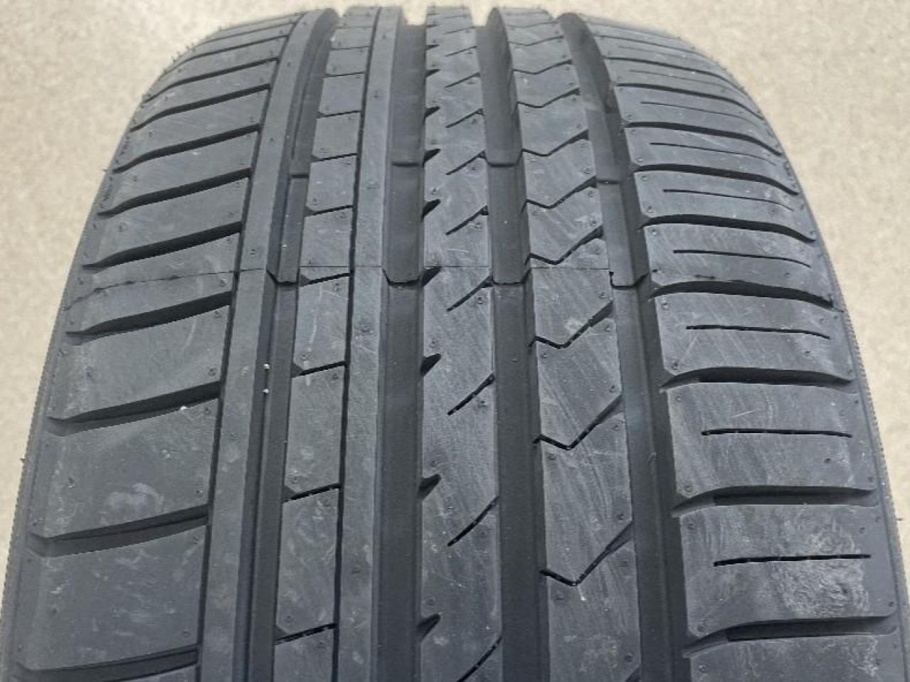 WINRUN R330 215/35ZR19 2025年製 1本のみ | 新古品 | アップガレージ 