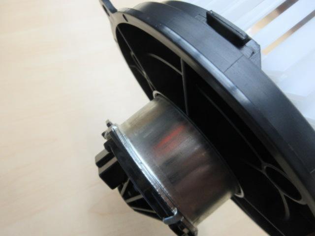 Unknown Manufacturer
Blower motor
(Z04417)