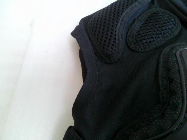 KOMINE
Body protection inner
(Z04515)