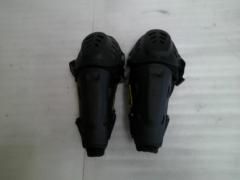 KOMINE
Elbow guard
(Z04517)