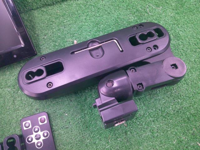 SOLING
SL3118RSE
10.1-inch WSVGA
Rear monitor