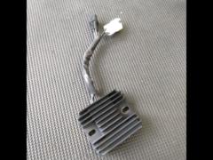 SUZUKI
GSR250
Genuine regulator