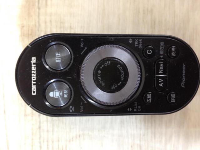 carrozzeria
CD-SR300
Steering corresponding remote control