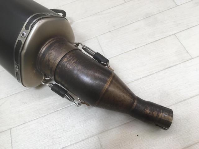 AKRAPOVIC
Genuine european yamaha
Slip-on silencer
XMAX