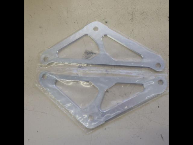 unused
[Riders]
Aluminum
Headlight stay left and right set
Overall length 220mm / Thickness 4mm