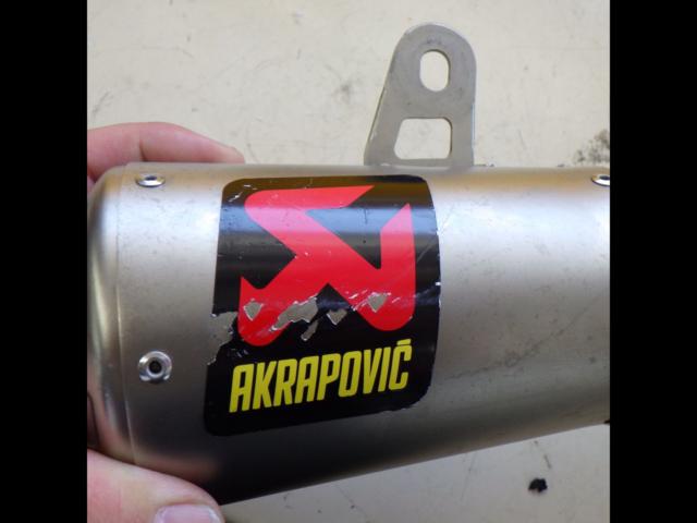 AKRAPOVIC
Slip-on
Line
GP style stainless steel