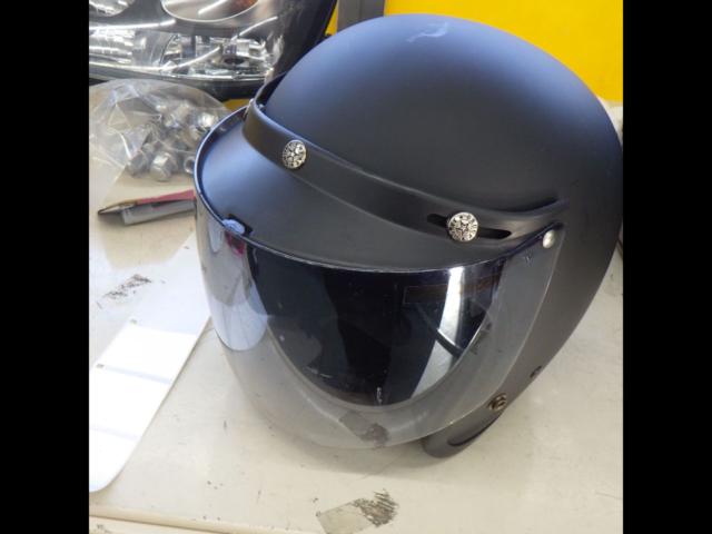 Rider's jacket / Size: 57-59cm OGK
Jet helmet
RADIC
N