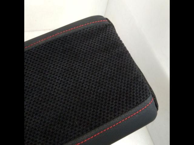 No Brand
Universal Armrest Cushion