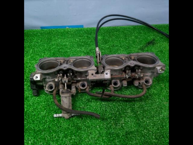 Unknown Manufacturer
FZR400R
Throttle body
