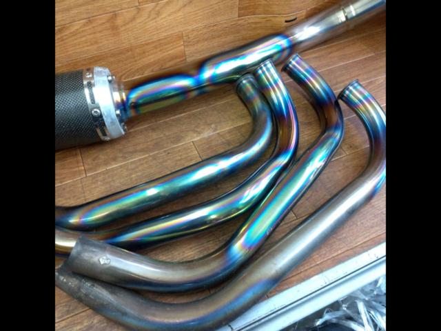 YOSHIMURA (Yoshimura)
Titanium cyclone muffler
ZRX400/ZRX2
JASMA: 00125251
■
ZRX
400 (ZR400E
BC-ZR400E)