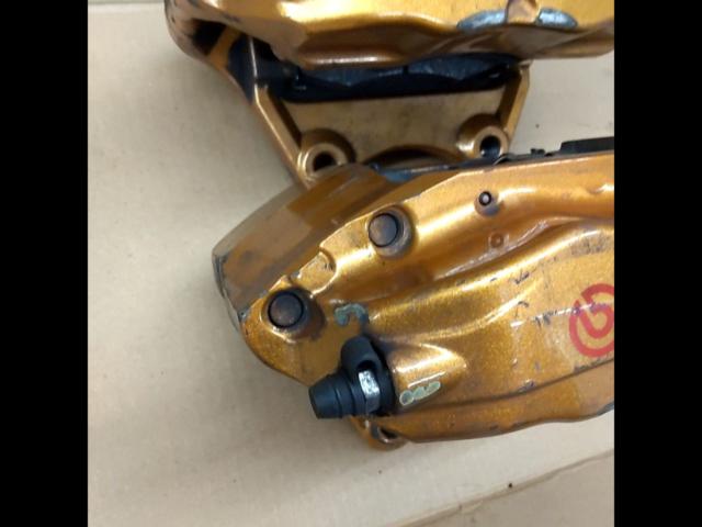 日産純正】brembo ブレンボ フロントブレーキキャリパー【スカイライン 