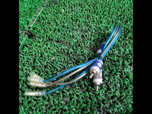 KICKER46HS10
Hideaway
Compact powered subwoofer
10 inches