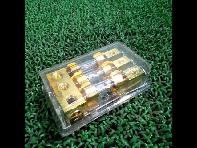 [Manufacturer unknown]
Fuse block