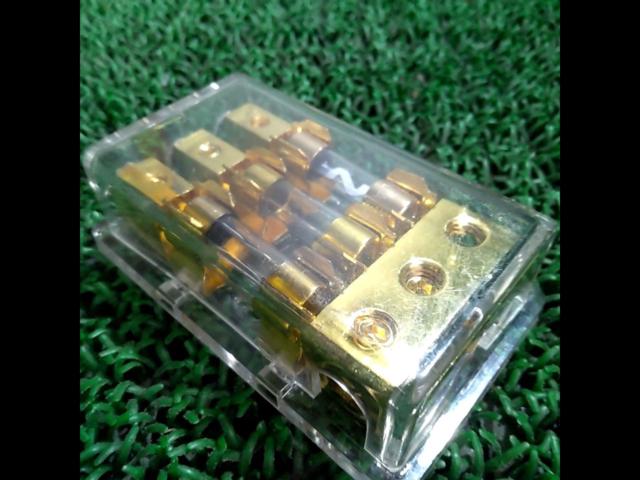 [Manufacturer unknown]
Fuse block