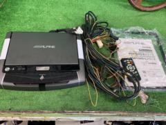 ALPINEPSH10-R-B
Flip down monitor