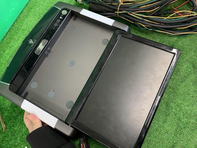 ALPINEPSH10-R-B
Flip down monitor