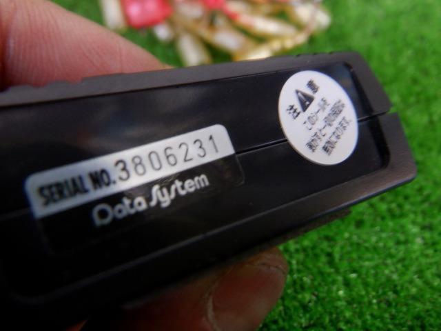 Data
System
Rear camera connection adapter
RCA013H