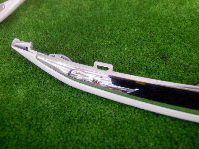 Honda genuine
Front bumper garnish